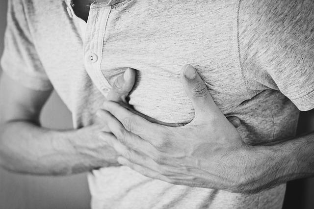 Niedobór witaminy D może zwiększać ryzyko chorób serca.